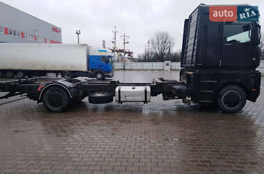 Контейнеровоз Renault Magnum 2003 в 