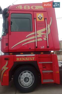 Тягач Renault Magnum 2012 в 