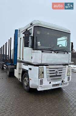 Тягач Renault Magnum 2001 в Львові