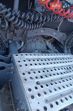 Тягач Renault Magnum 2009 в 