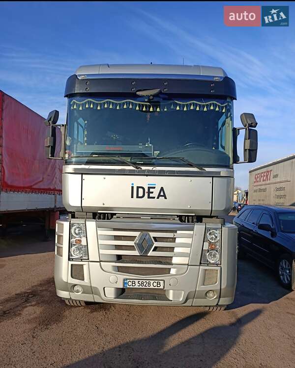 Тягач Renault Magnum 2010 в Чернигове