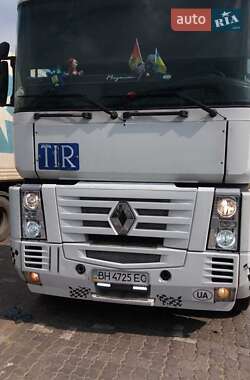 Тягач Renault Magnum 2002 в 