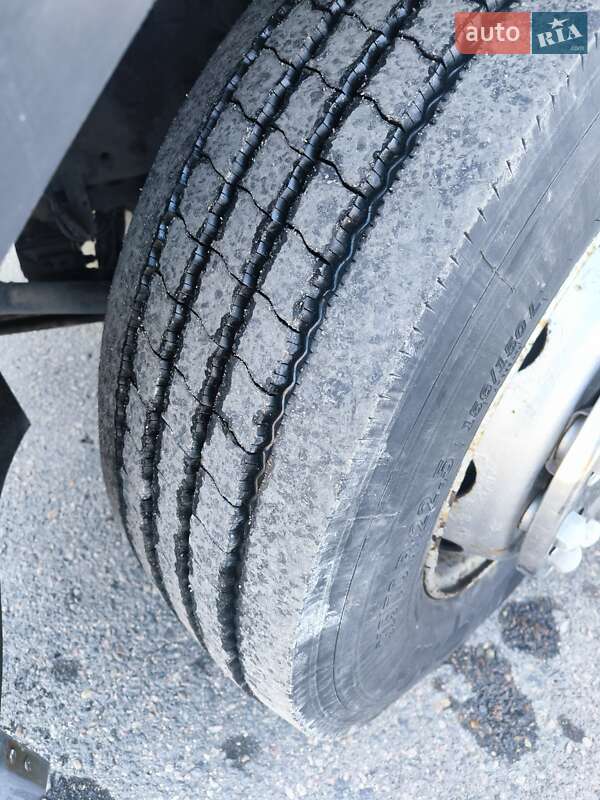 Тягач Renault Magnum 2008 в Львові