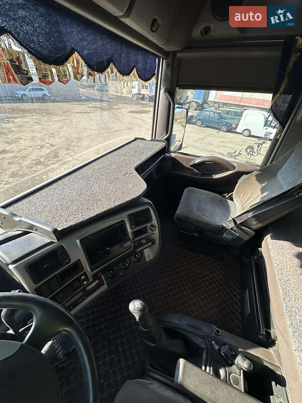 Тягач Renault Magnum 2007 в Запорожье