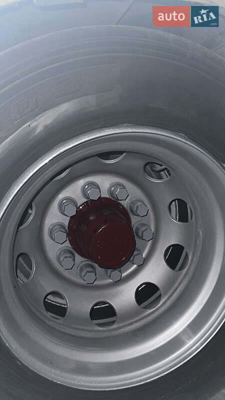 Тентований Renault Magnum 2001 в Чернігові