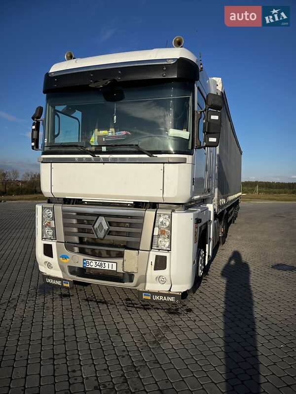 Renault Magnum 2011