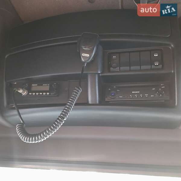 Тягач Renault Magnum 2007 в Ровно