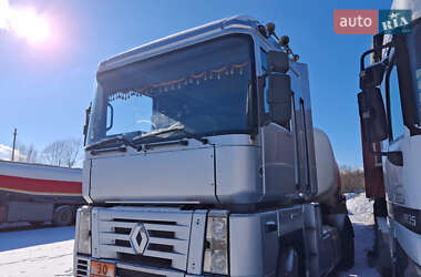 Тягач Renault Magnum 2002 в 