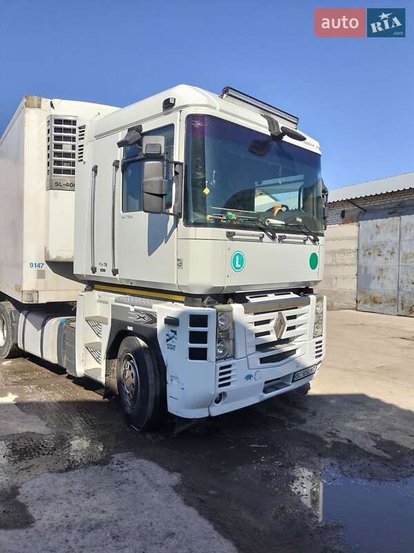 Тягач Renault Magnum 2007 в Києві