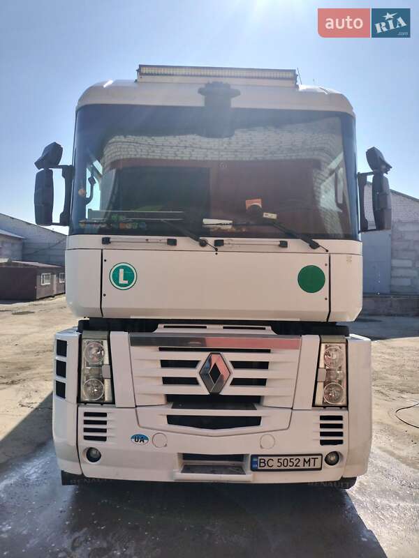 Тягач Renault Magnum 2007 в Києві