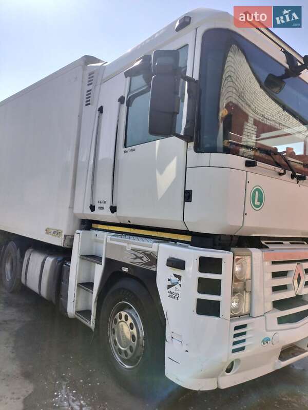 Тягач Renault Magnum 2007 в Києві