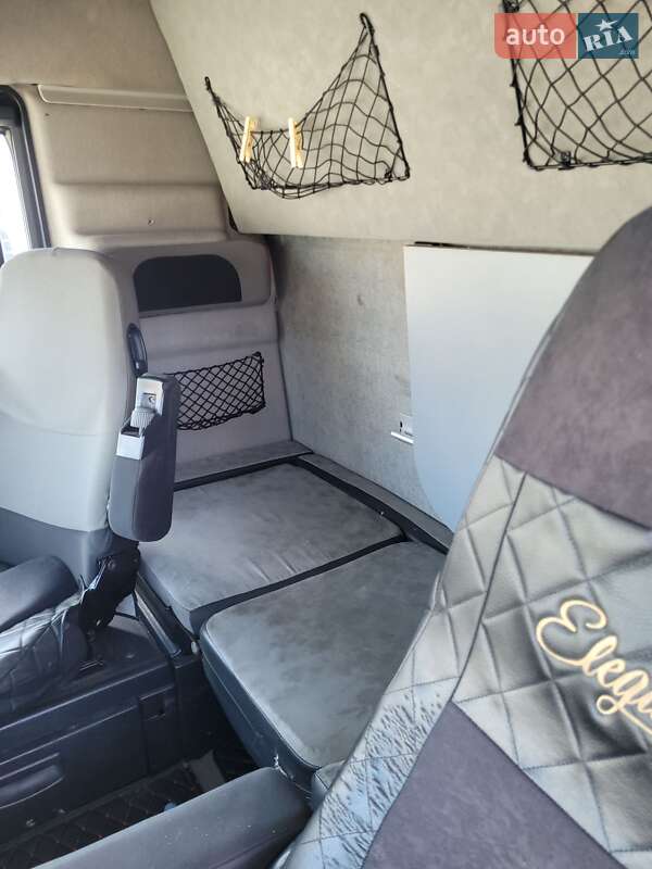 Тягач Renault Magnum 2012 в Изяславе