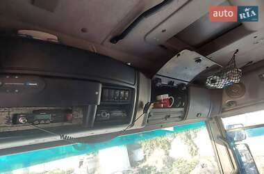 Тягач Renault Magnum 2004 в 