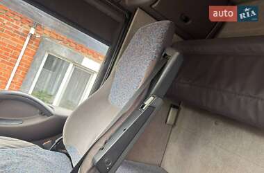 Тягач Renault Magnum 2004 в 