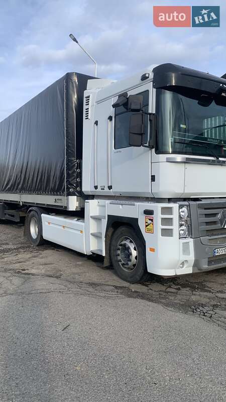 Тягач Renault Magnum 2007 в Иршаве