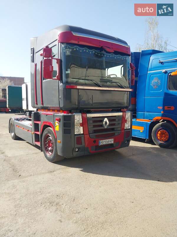 Тягач Renault Magnum 2009 в Виннице