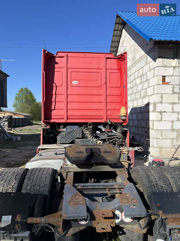 Тягач Renault Magnum 2001 в Коростишеві