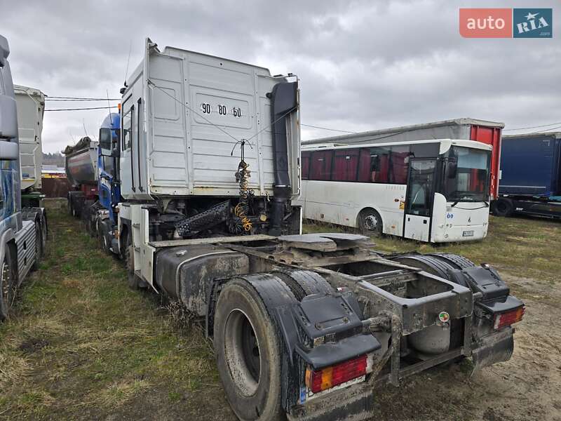 Тягач Renault Magnum 2004 в Ровно