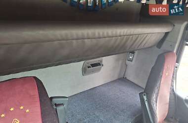 Контейнеровоз Renault Magnum 2001 в 