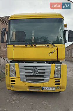 Тягач Renault Magnum 2005 в 