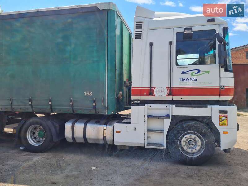 Тягач Renault Magnum 2004 в Чернигове