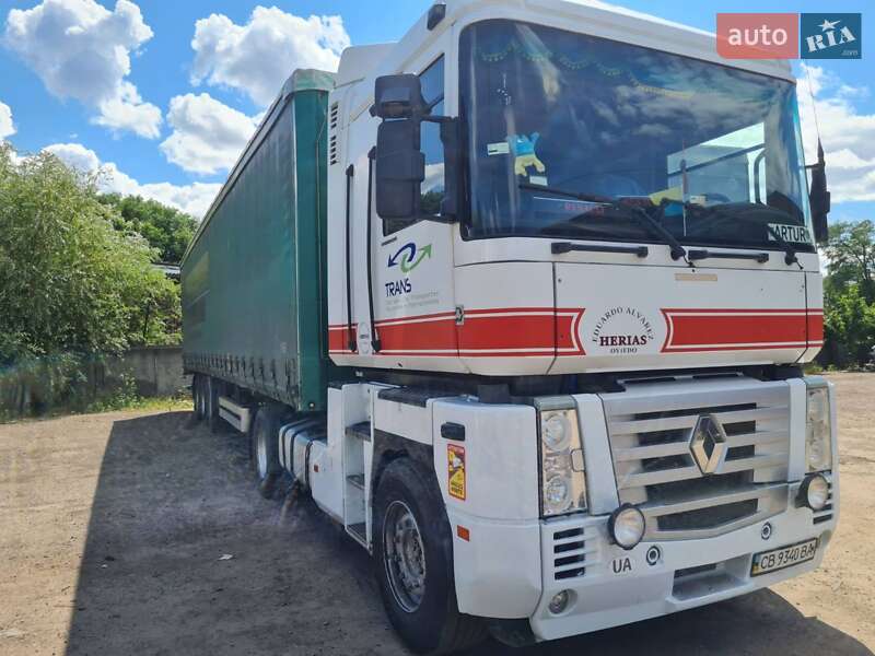 Тягач Renault Magnum 2004 в Чернигове