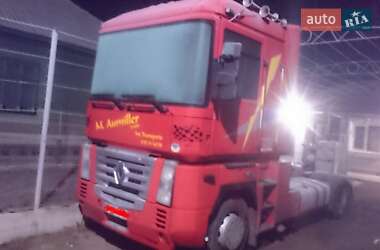 Тягач Renault Magnum 2004 в Килии