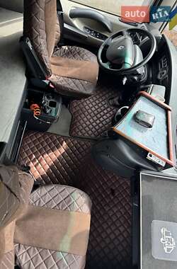 Тягач Renault Magnum 2012 в 