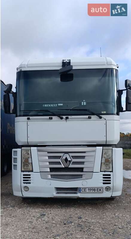 Тягач Renault Magnum 2008 в Хотине