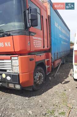 Грузовой фургон Renault Magnum 2001 в 