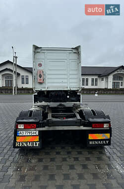 Тягач Renault Magnum 2011 в 