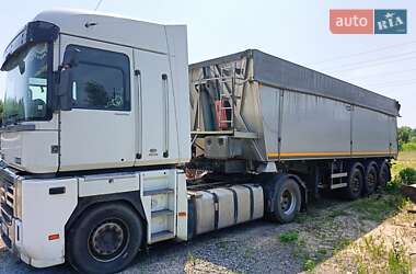Зерновоз Renault Magnum 2010 в Макарове
