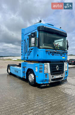 Тягач Renault Magnum 2012 в 