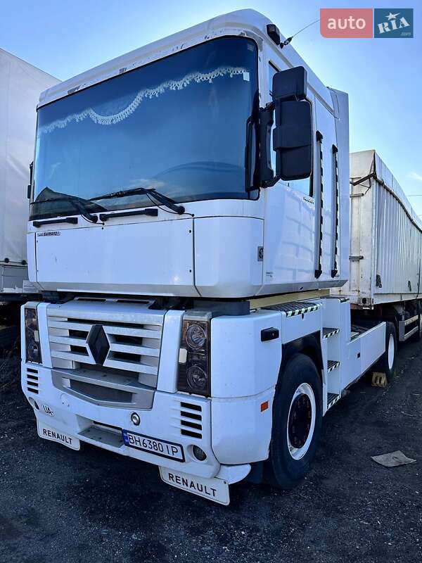 Контейнеровоз Renault Magnum 2004 в Березовке