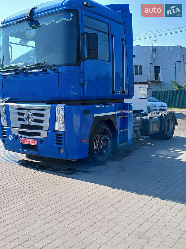 Тягач Renault Magnum 2007 в Львове
