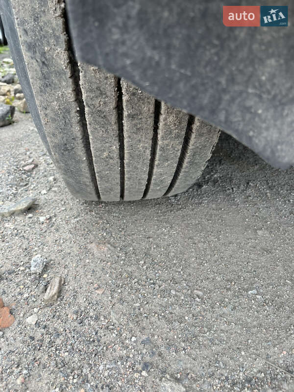 Зерновоз Renault Magnum 1998 в Лохвиці