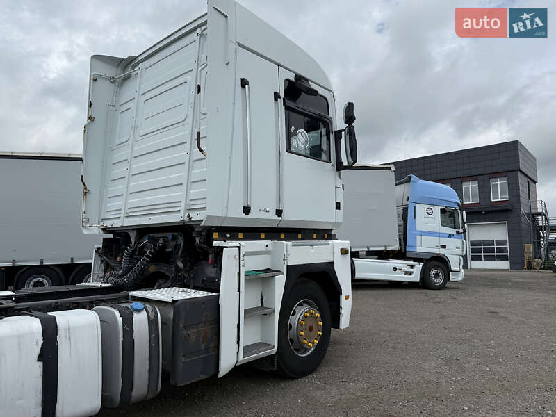 Тягач Renault Magnum 2011 в Киеве