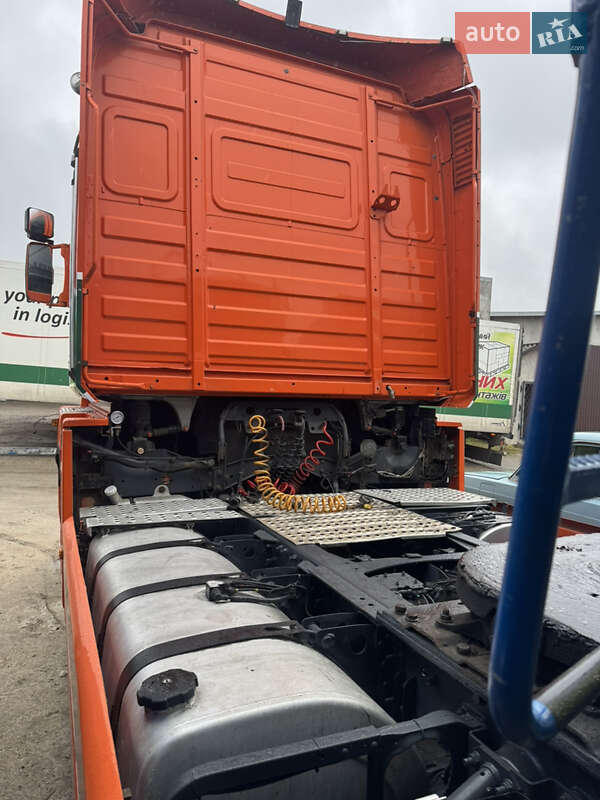 Тягач Renault Magnum 2008 в Золочеве