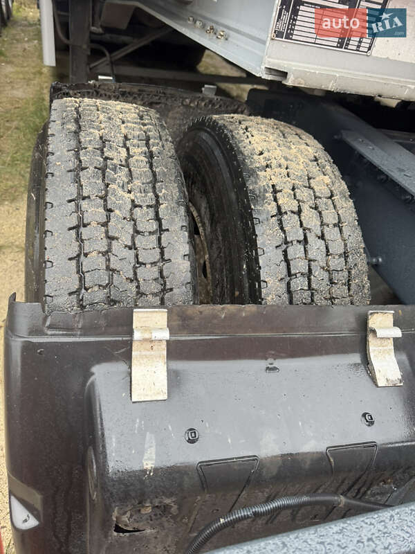 Тягач Renault Magnum 2008 в Золочеве