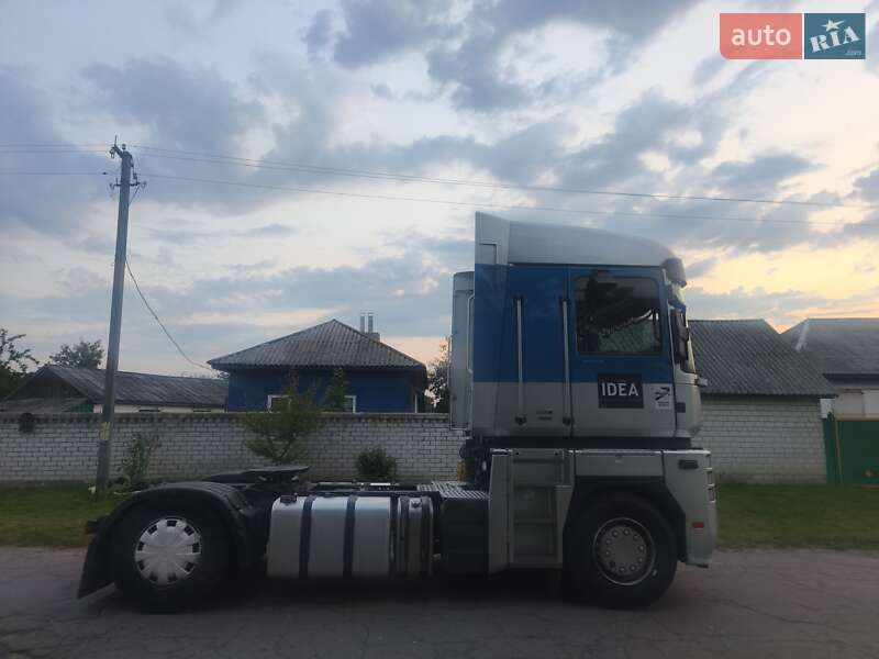 Тягач Renault Magnum 2010 в Чернигове