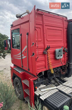 Тягач Renault Magnum 2006 в 