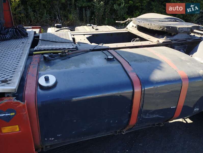 Тягач Renault Magnum 2002 в Семеновке