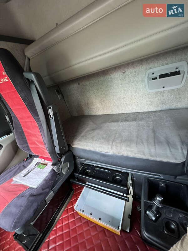 Тягач Renault Magnum 2012 в Днепре