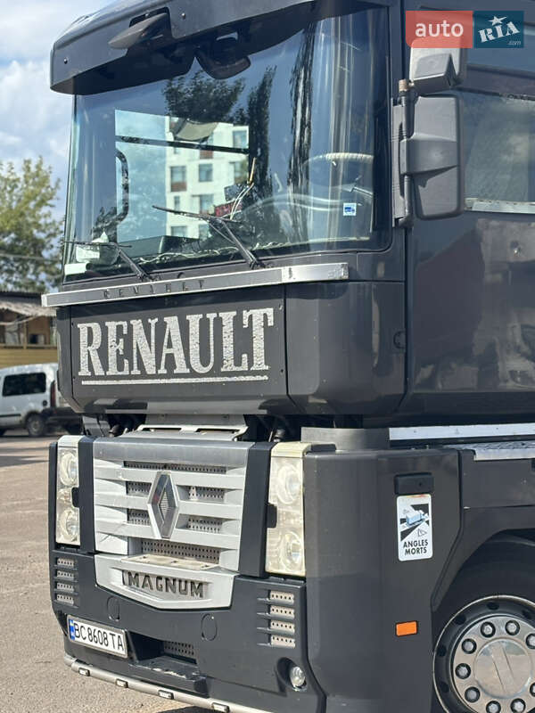Тягач Renault Magnum 2008 в Львове