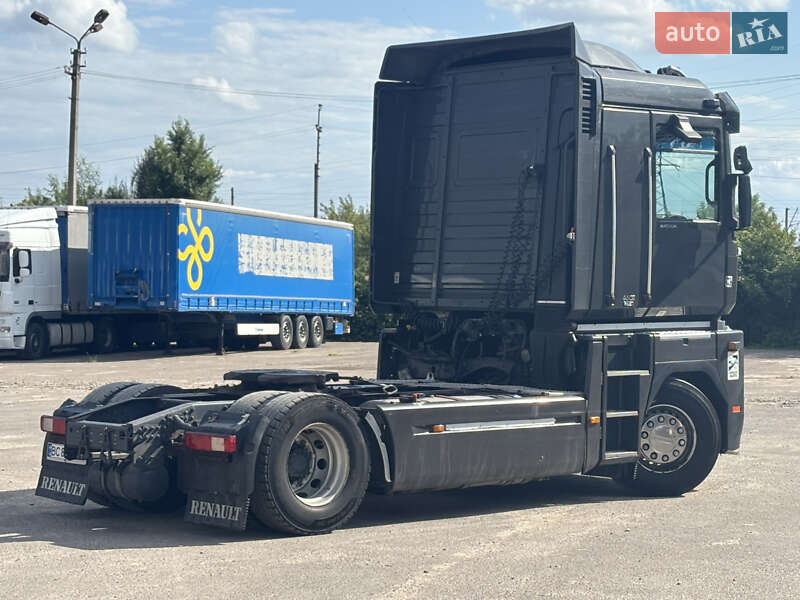 Тягач Renault Magnum 2008 в Львове