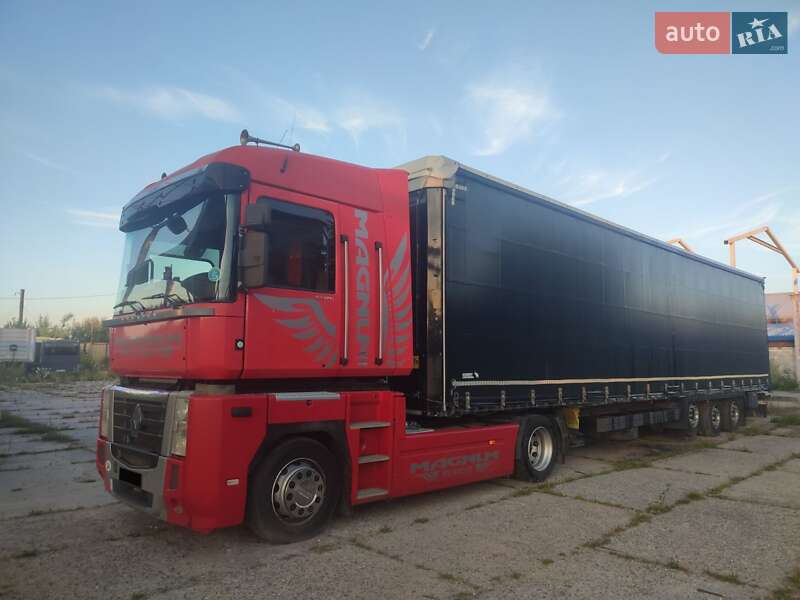 Тягач Renault Magnum 2011 в Львове