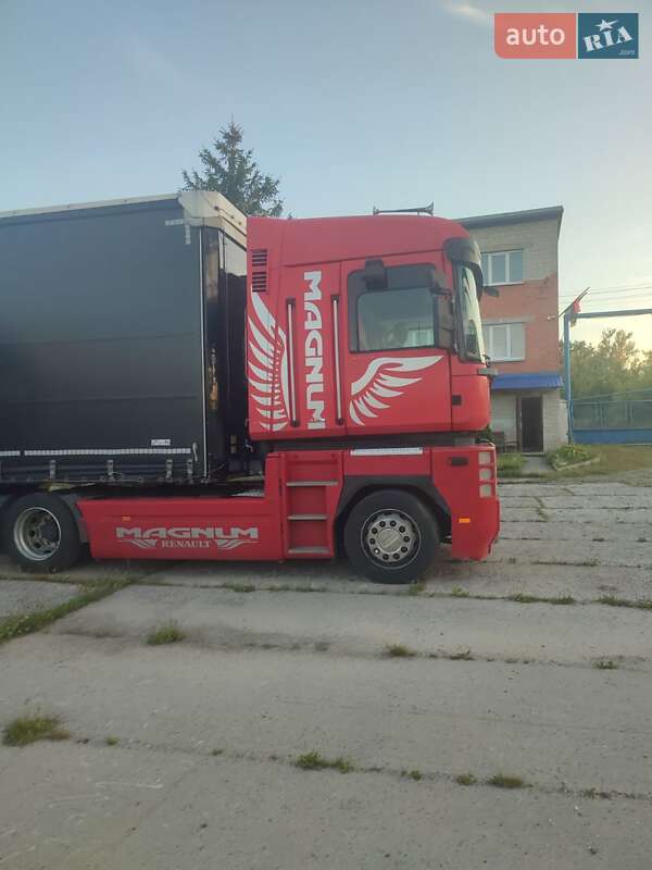 Тягач Renault Magnum 2011 в Львове