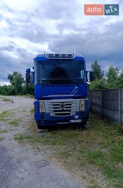 Тягач Renault Magnum 2003 в Киеве