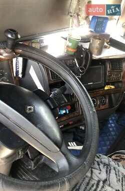 Грузовой фургон Renault Magnum 1998 в 