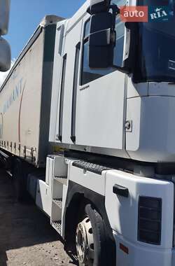 Тягач Renault Magnum 2003 в 